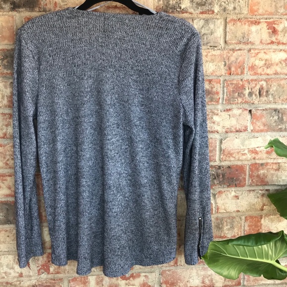 Olive & Oak crossover faux wrap sz LRG - Picture 7 of 10